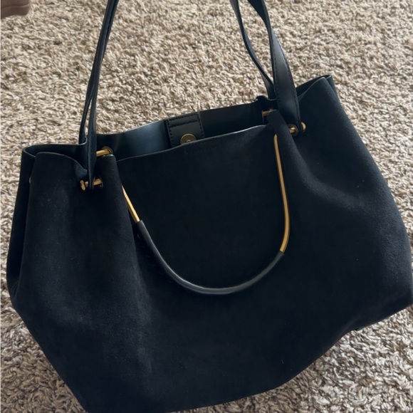 House of Harlow 1960 Black Leather Purse with Gold Zipper - Picture 5 of 5